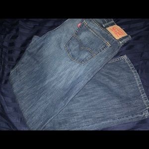 Levi’s 514 Straight Fit - New, hardly worn ever.